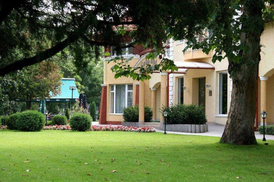 Garden Hotel Wellness és Konferencia Szolnok Exterior foto